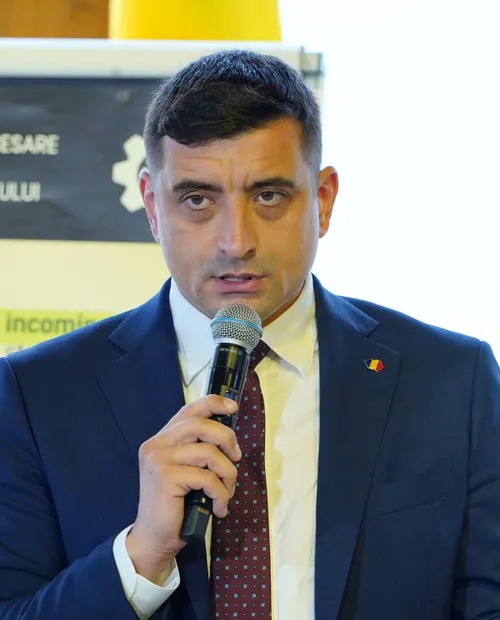 Alegeri preziden&#539;ialePSD, PNL &#537;i AUR, pelerinaj la patronul FCSB &raquo; Cum a ajuns s&#259; influen&#539;eze campania electoral&#259;