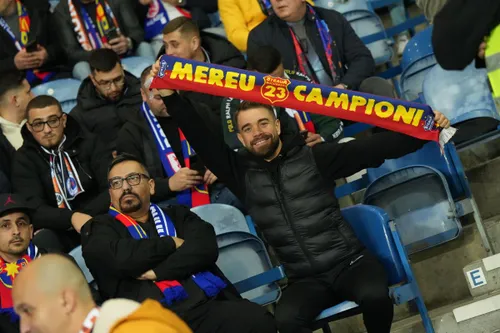 Fani români la Rangers - FCSB FOTO GOLAZO (20).jpg