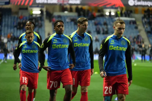 Rangers - FCSB, imagini de la încălzire FOTO GOLAZO (5).jpg