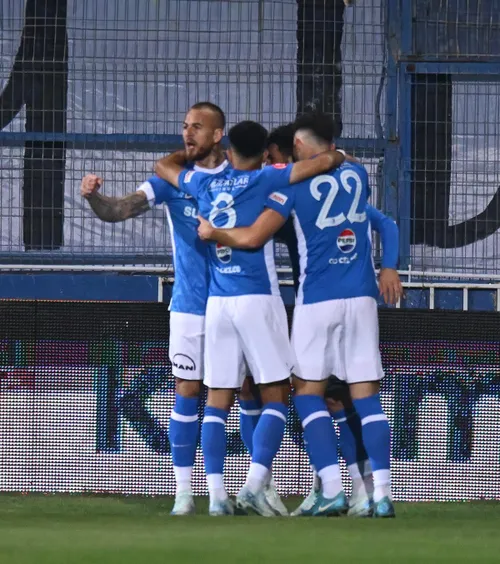 Farul - U Craiova 3-2   VIDEO  cu  reușita superbă  prin care Farul a deschis scorul. Hagi obține prima victorie după patru etape