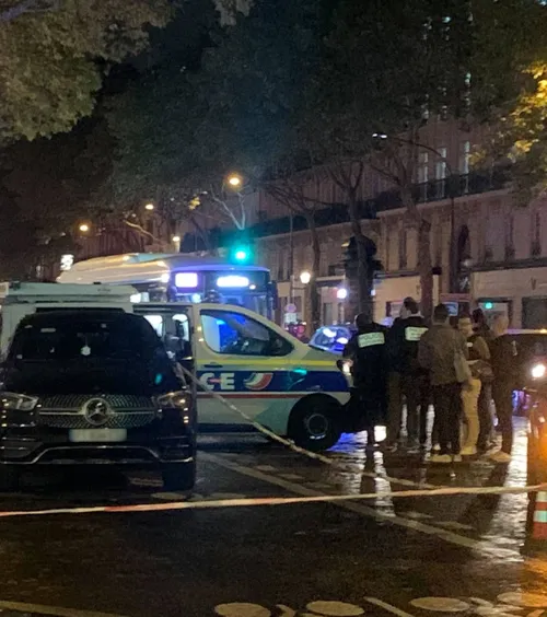 Patru ultrași înjunghiați Scene teribile la  Paris , după o bătaie între suporterii aceleiași echipe! 7 suporteri au fost arestați