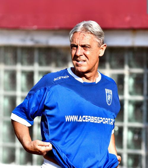 „Aveam lei îngropați”  Sorin Cârțu , dezvăluiri de la Revoluție » Pensie modestă după 45 de ani de fotbal: „Nimic nu s-a pus! Dă-mi meritul meu”