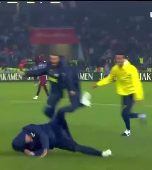 Mourinho, moment viral  „The Special One” s-a  descătușat  după golul decisiv al lui Fenerbahce în meciul cu echipa lui Denis Drăguș