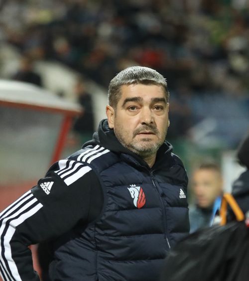 Criză la FC Botoșani  Liviu Ciobotariu și-a criticat atacanții după a treia înfrângere consecutivă:  „Un gol în 13 meciuri”