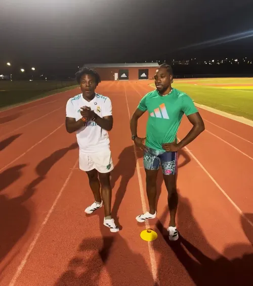 Speed, față în față cu Noah Lyles  Celebrul YouTuber  a concurat în proba de 50 de metri împotriva celui mai rapid om din lume » Cine a câștigat