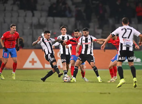 U Cluj - FCSB, meci (2) / FOTO: GOLAZO.ro