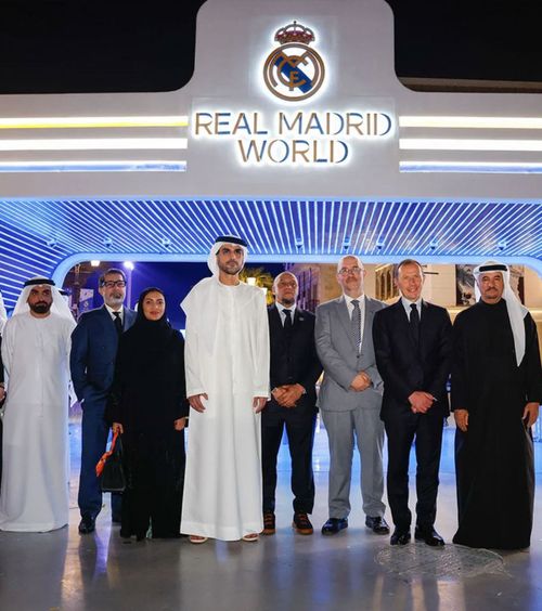 Inaugurare cu Fast, la Dubai   Real    Madrid  a deschis primul parc tematic al unui club de fotbal. Butragueno și Roberto Carlos, prezenți la eveniment