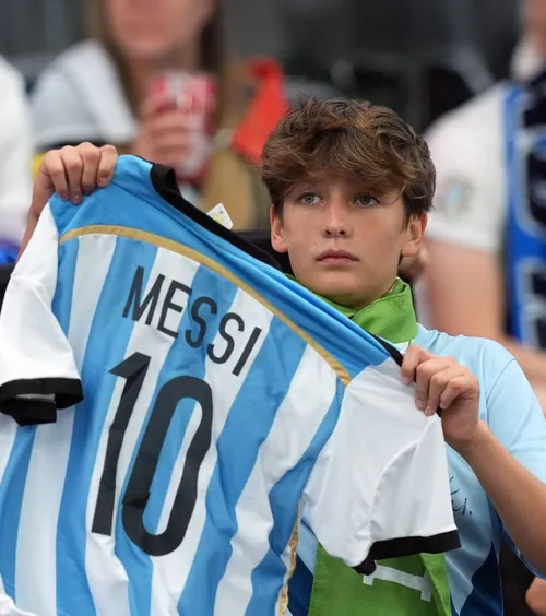 Măsuri anti-Messi  Paraguay  le-a interzis suporterilor  să vină la stadion în tricoul argentinianului