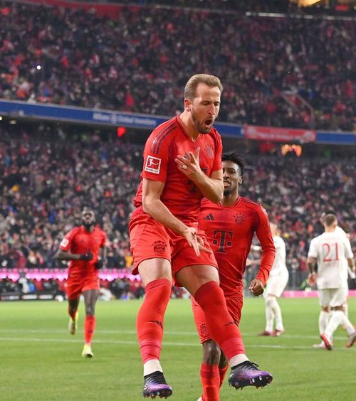 Kane, în istoria Bundesligii Performanță  uluitoare  pentru englez după tripla cu Augsburg. L-a surclasat pe Haaland