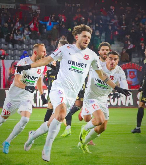 „Simțim că suntem susținuți”   Ianis Stoica,  încrezător  în revenirea lui Hermannstadt după victoria cu U Cluj, scor 2-1