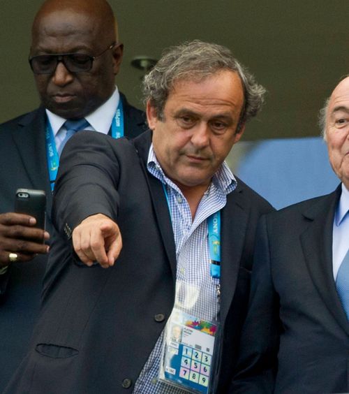 Toți ochii pe Mbappe Michel Platini se alătură numelor mari care au comentat prestația starului francez, la Real Madrid: „ Îl văd pierdut pe teren ”