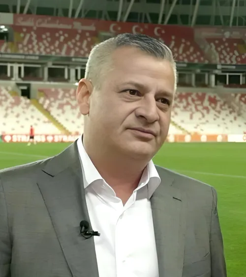 Varga, t&#259;ios&nbsp;Discurs dur al patronului CFR Cluj la adresa lui Dan Petrescu: &bdquo;Nu m&#259; intereseaz&#259; ce vrea&rdquo;