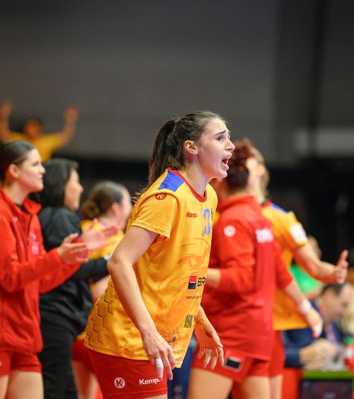 România, victorie fabuloasă!  Naționala  a revenit  senzațional și a învins Serbia, scor 27-25. Cum se poate califica în grupele principale ale EURO 2024