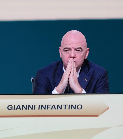 Afacerea FIFA  Trucul lui Infantino pentru a rezolva problema drepturilor TV la Mondialul Cluburilor.  Saudiții îi întorc favorul: miliard contra miliard