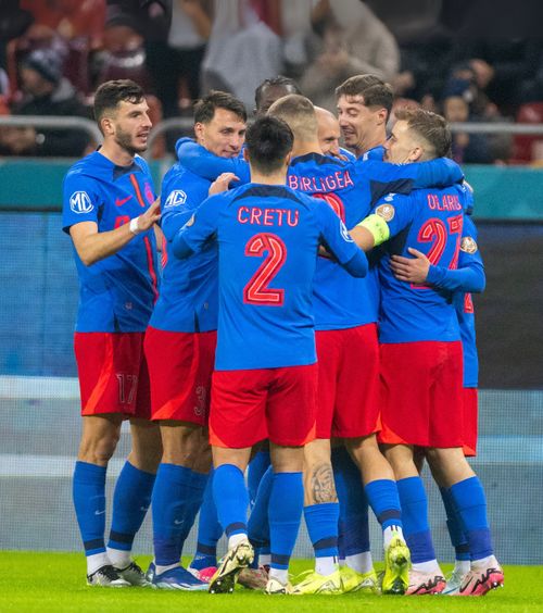 FCSB - Botoșani 2-1  Campioana urcă pe  primul loc , după un final cu emoții