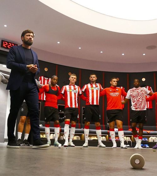 United, ironizată  Antrenorul lui Southampton, despre oferta pentru  Tyler Dibling : „Nu iau nici piciorul stâng cu banii aia”