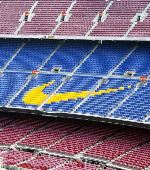 Barcelona, lovitur&#259; financiar&#259;Catalanii anun&#539;&#259; c&#259; au semnat &bdquo;cel mai bun contract din istoria fotbalului&rdquo; &raquo;&nbsp; Vor &icirc;ncasa 1,7 miliarde de euro