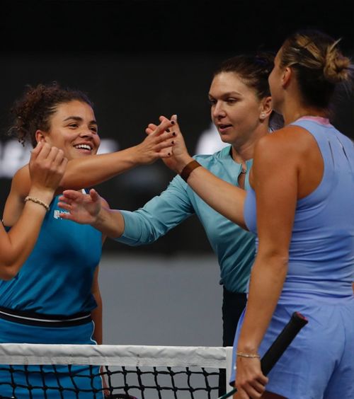 O nouă înfrângere pentru Halep Simona și Paolini, învinse în doar  21 de minute  la World Tennis League