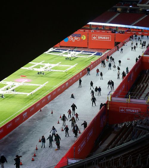 Spectacol pe gheață Atletico Madrid și-a transformat stadionul într-un  patinoar imens !