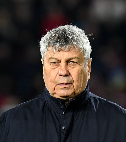 Obsesiile lui Lucescu  Il Luce redeschide, la final de an,  două polemici istorice  și face o dezvăluire fabuloasă despre postura de selecționer