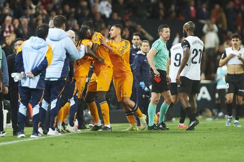 Vinicius, eliminat în Valencia - Real Madrid 1-2 (foto: Imago)