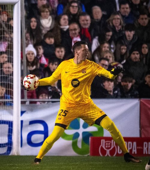 Szczesny, debut la Barcelona   Portarul polonez  a fost integralist în victoria facilă a catalanilor din Cupa Regelui