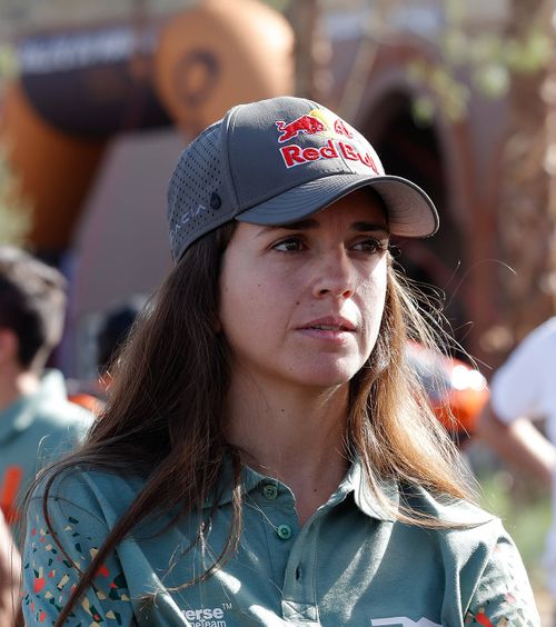 Probleme pentru Dacia Cristina Gutierrez a ieșit din lupta pentru  Raliul Dakar : „N-am mai întâmpinat defecțiunea asta” + clasări excelente pentru restul echipajelor