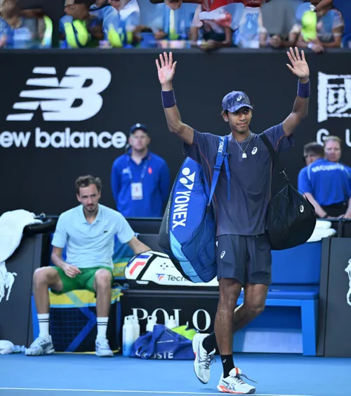 „Bani, fete, cazinouri”  VIDEO:  Daniil Medvedev,  mesaj amuzant  pentru jucătorul care i-a dat mari bătăi de cap la Australian Open