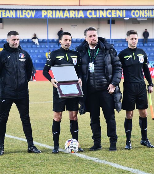 Record în arbitraj    Sebastian Colțescu , la meciul cu numărul 400 în Liga 1. Cum a depășit momentul controversat din Liga Campionilor