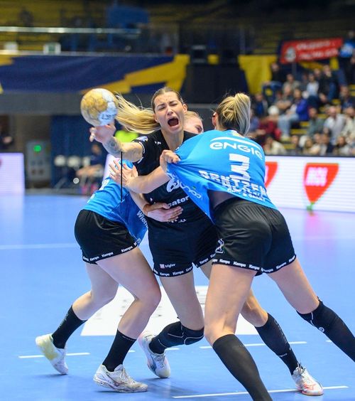 Demonstrație de forță  CSM București  a zdrobit Krim Ljubljana în grupele Ligii Campionilor la handbal feminin