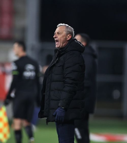 „Băiatul ăsta intră mereu și dă gol”  Rednic, despre reușita de 1-1 al lui Dican, în  UTA Arad - Farul Constanța  » Ce spune despre jocul echipei