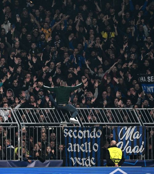 Scandalul „Ultras” din Italia Antrenori, jucători și conducători, audiați în dosarul  grupărilor criminale  din galeriile de la Inter și AC Milan. Sportivii vizați