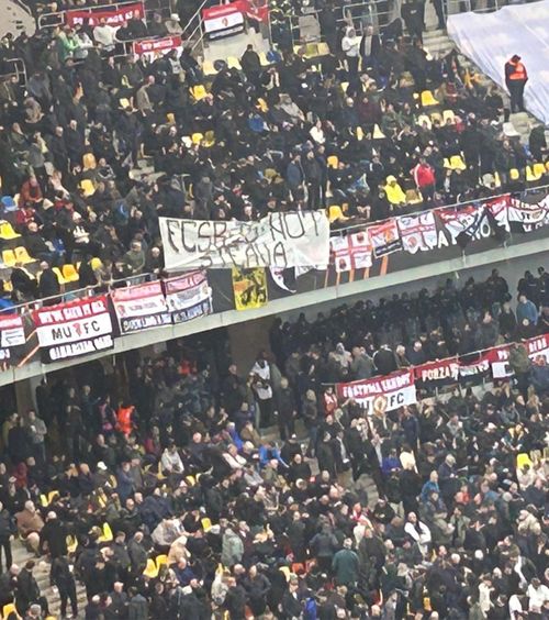 „FCSB nu este Steaua”  Bannerul a apărut în mijlocul fanilor englezi, pe  Arena Națională