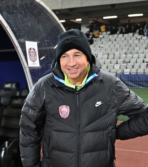 Dorit &icirc;n IranDan Petrescu are o ofert&#259; de la Esteghlal Teheran &raquo; Salariu de 1,5 milioane de euro pe sezon