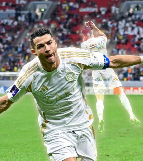 &bdquo;Cel mai complet juc&#259;tor&rdquo;&nbsp;Cristiano Ronaldo s-a comparat cu Messi, Pele &#537;i Maradona &#537;i a concluzionat: &bdquo;Nu am v&#259;zut pe nimeni mai bun dec&acirc;t mine!&rdquo;