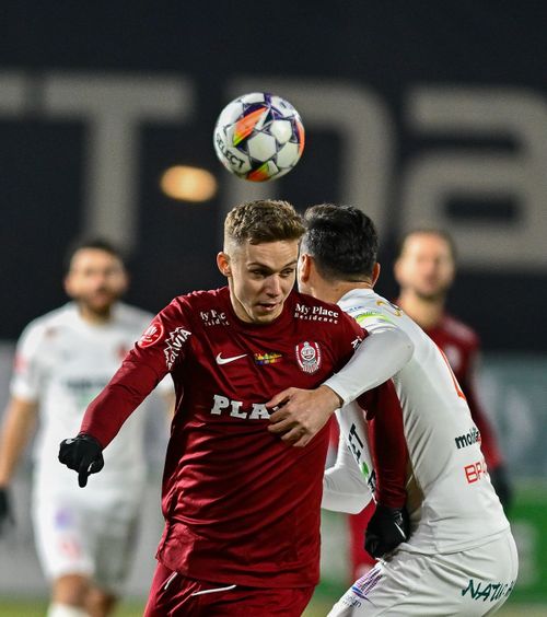 CFR Cluj - Hermannstadt 1-0  Formația lui  Dan Petrescu  se află la un singur punct de primul loc