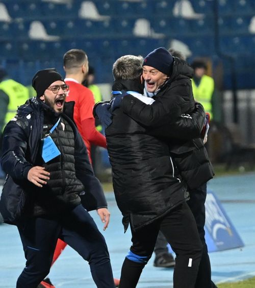 „Ne gândim la play-off”  Mircea Rednic are  planuri importante , după victoria cu Poli Iași: „Puncte mari, muncite”