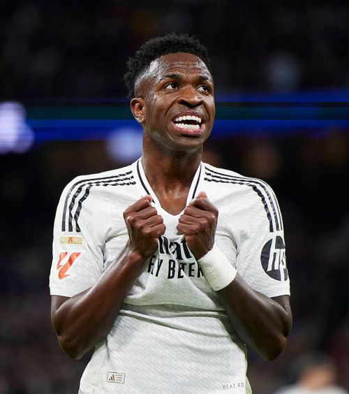 Vinicius vrea mai mul&#539;i baniReal Madrid, refuzat&#259; de brazilian &raquo; Starul cere un salariu mai mare pentru a-&#537;i re&icirc;nnoi contractul