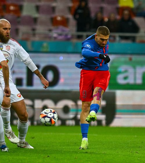 FCSB - Sepsi 3-0  Campioana  urcă pe primul loc ! Victorie facilă cu Sepsi înainte de duelul cu PAOK