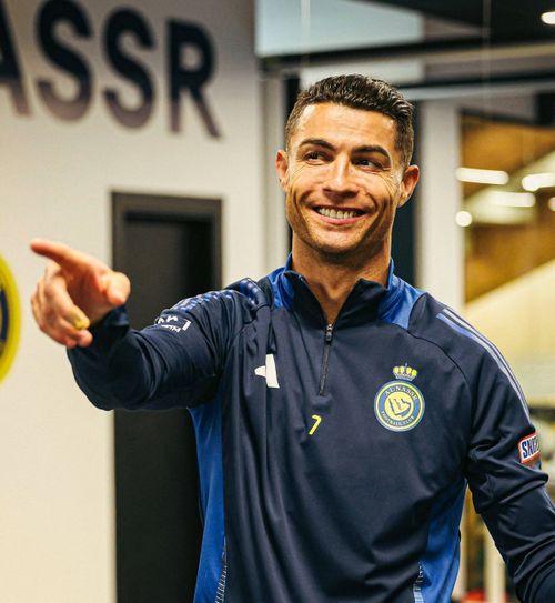 Cel mai bogat din lume  Pentru al doilea an consecutiv, Cristiano Ronaldo este sportivul care câștigă  cei mai mulți bani . Cum arată TOP 10