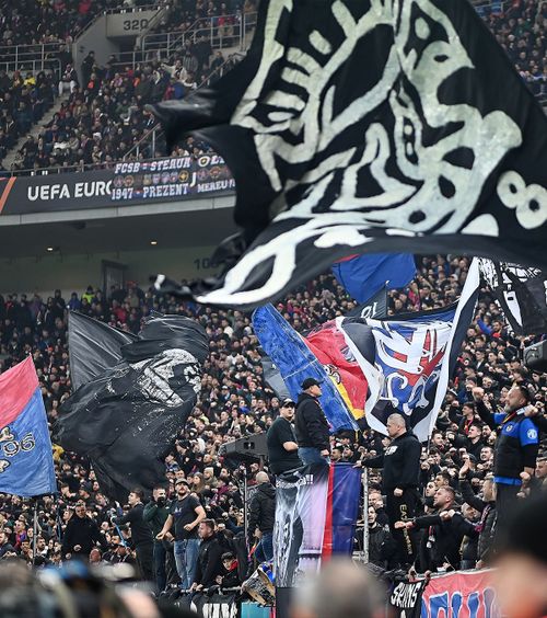 FCSB - PAOK e sold-out  Vor fi peste 50.000 de fani roș-albaștri pe  Arena Națională!  + Prezență numeroasă a suporterilor greci la meciul care duce în optimi