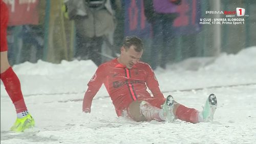 Alexandru Pantea s-a accidentat în timpul meciului Gloria Buzău - FCSB (foto: captură Prima Sport 1)