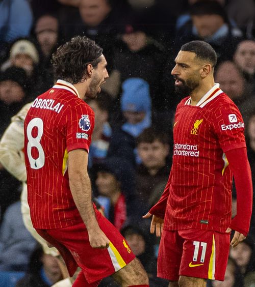 Liverpool cu o mână pe trofeu  Salah,  show  cu City! „Cormoranii” se distanțează în fruntea clasamentului din Premier League