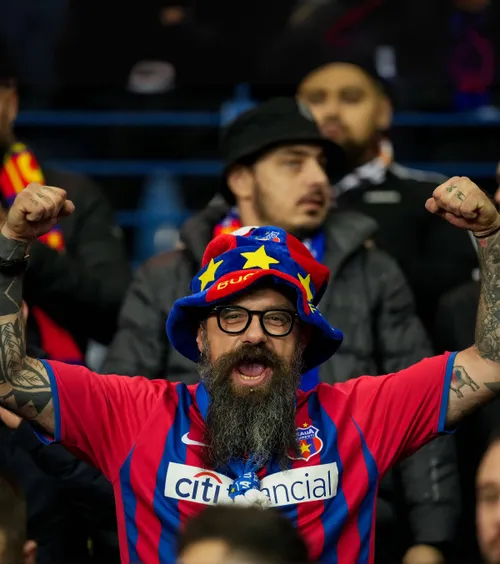 Fanii devin acționari la FCSB   Meciul cu Lyon va fi sold-out, iar încasările în acest sezon, exclusiv din bilete, ating  un nivel fără precedent . Care e suma totală