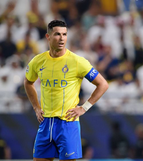 Un car de nervi   Cristiano Ronaldo  n-a așteptat finalul de meci și a plecat la vestiare