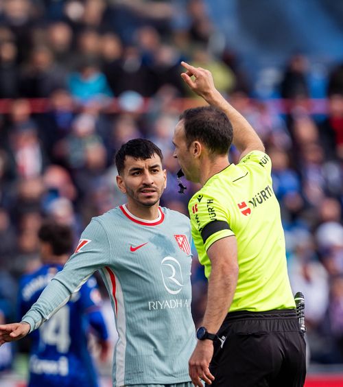 Correa și-a aflat pedeapsa Sancțiunea dură primită de jucătorul lui Atletico Madrid, după ce  l-a înjurat  pe arbitrul de la meciul cu Getafe