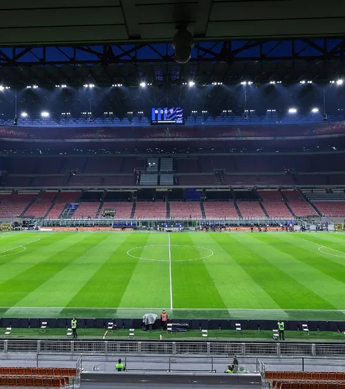 Paradoxul San Siro   AC Milan face sold out , liderul Inter are o asistență mai redusă. Care ar fi motivele