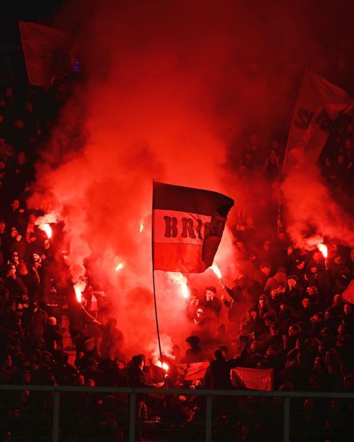 Interes mare  Câte bilete s-au vândut pentru derby-ul  Dinamo - FCSB,  din play-off