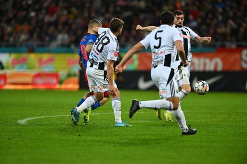 penalty fcsb (6).jpg