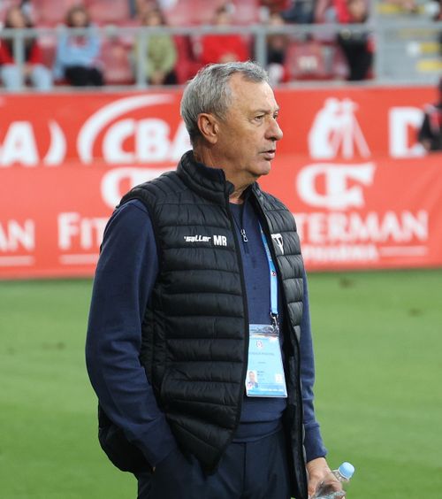 UTA încălca regulamentul  Mircea Rednic  „s-a scăpat” când a vorbit despre vânzarea lui Cristian Mihai la Dinamo